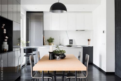 Стильная черно-белая квартира дизайнера в Москве (58 кв. м) 01