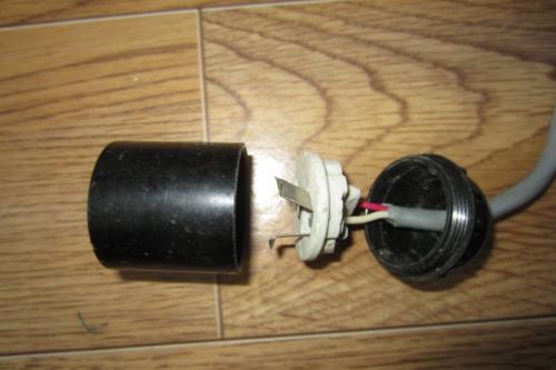 Патрон для лампы накаливания.  Устройство и принцип работы электрического винтового патрона 09 Патрон для лампы накаливания.  Устройство и принцип работы электрического винтового патрона 09