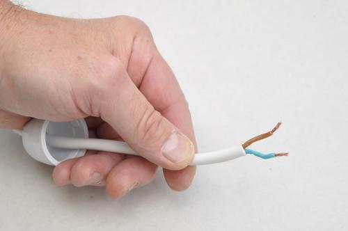 Патрон для лампы накаливания.  Устройство и принцип работы электрического винтового патрона 07 Патрон для лампы накаливания.  Устройство и принцип работы электрического винтового патрона 07