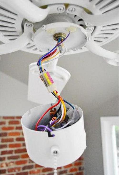 Патрон для лампы с проводом. Подсоединение проводов