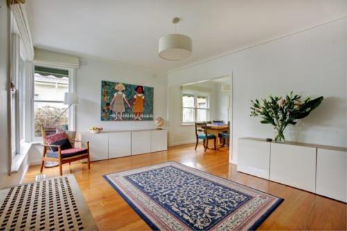 Интерьер для комнаты гостиной. Советы по обустройству и облагораживанию гостиной комнаты