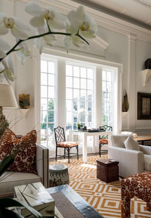 Интерьер особняка в пляжном стиле 08