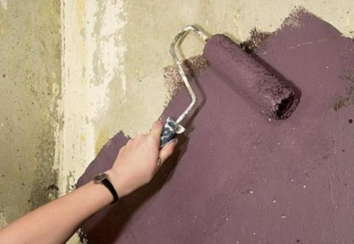 Варианты покраски стен в ванной. Советы по выбору краски