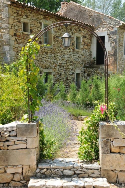 Как оформить дачу в стиле прованс. Особенности фасада дома в стиле прованс