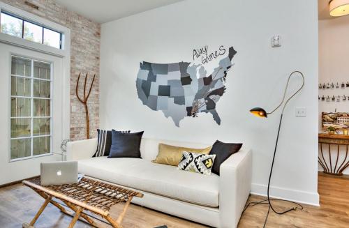 Как функционально обставить однокомнатную квартиру. Цветовая палитра и дизайн однушки