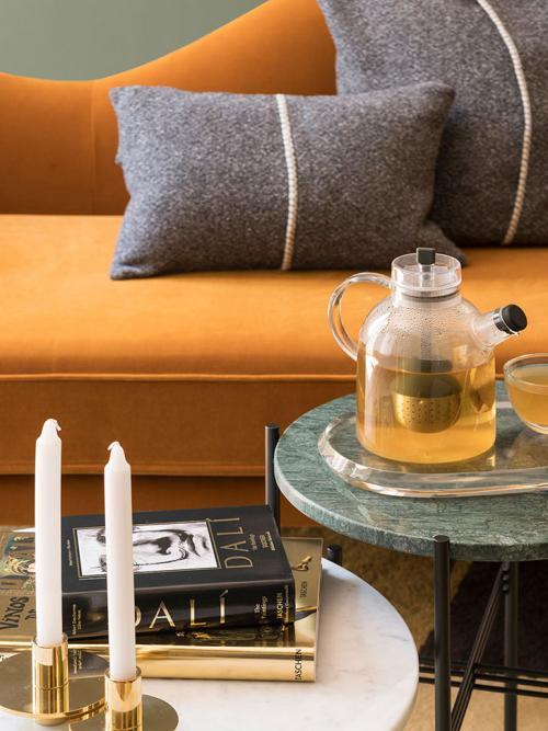 Куркума и морская волна: квартира с интересными цветовыми сочетаниями в Барселоне 03