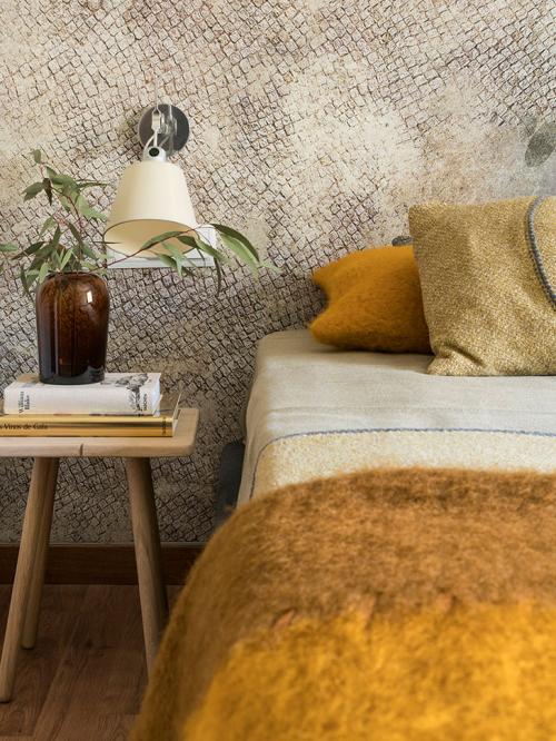 Куркума и морская волна: квартира с интересными цветовыми сочетаниями в Барселоне 14