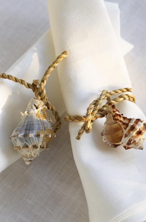 20 способов красиво украсить стол салфетками 09