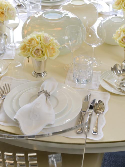 20 способов красиво украсить стол салфетками 13