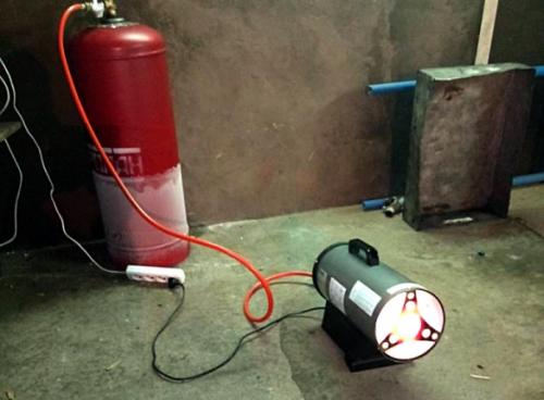 Можно ли клеить обои в неотапливаемом помещении. Сложности приклеивания обоев зимой