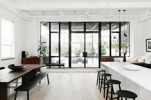 Черно-белое великолепие квартиры в Нью-Йорке 04