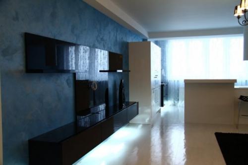 Декоративное напыление на стены. Особенности материала