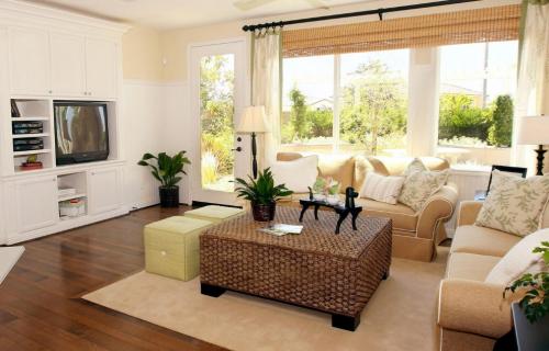 Дизайн гостинной в доме. Выбор отделки