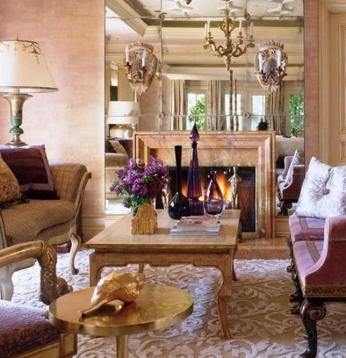 Зеркальная стена в интерьере 12