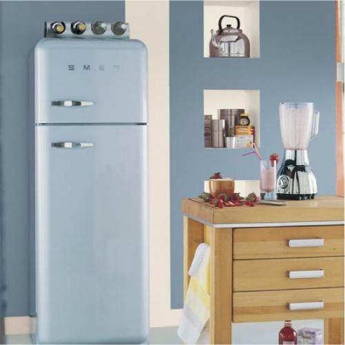 Холодильник в жилой комнате. Как выбрать и подготовить место для холодильника?