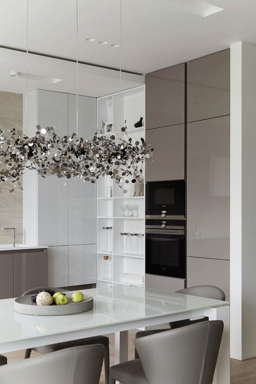 Очень современное, но теплое и уютное жилье в Москве (100 кв. м) 01