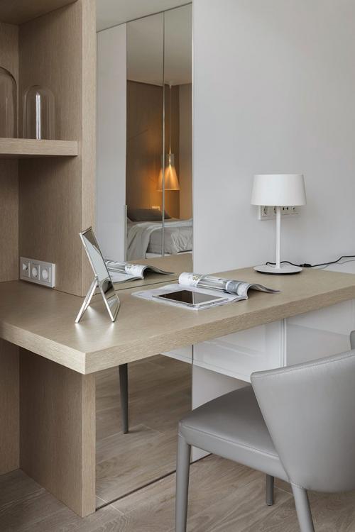 Очень современное, но теплое и уютное жилье в Москве (100 кв. м) 11