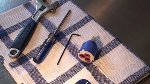 Керамический картридж для смесителя, что это такое. Как работает однорычажный смеситель 01 Керамический картридж для смесителя, что это такое. Как работает однорычажный смеситель 01