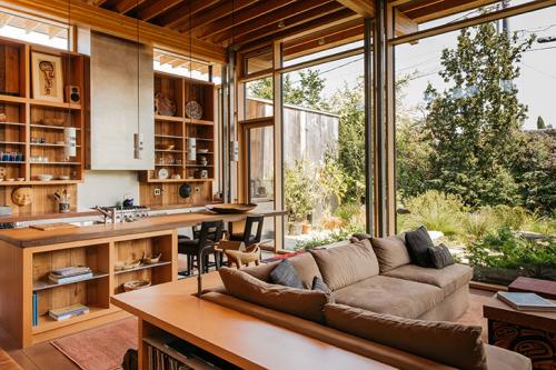 Зеленый оазис посреди большого города 01