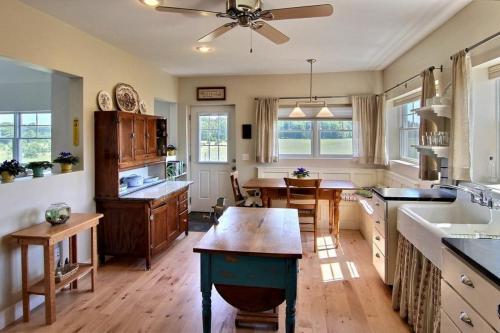 Кухня в винтажном стиле 10