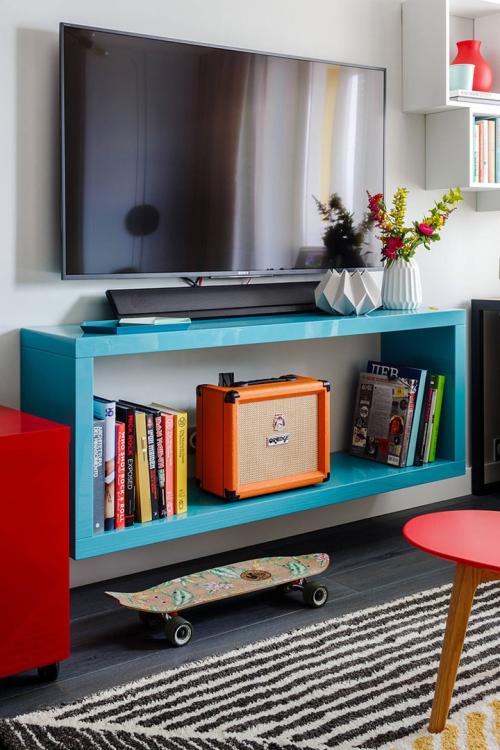 Яркая квартира для девушки в Москве (34 кв. м) 06