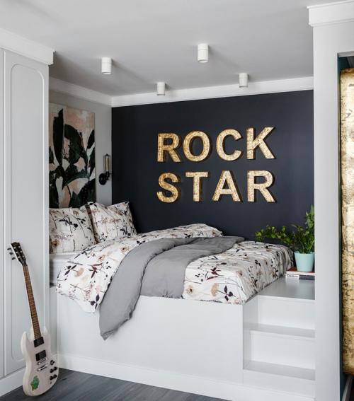 Яркая квартира для девушки в Москве (34 кв. м) 03