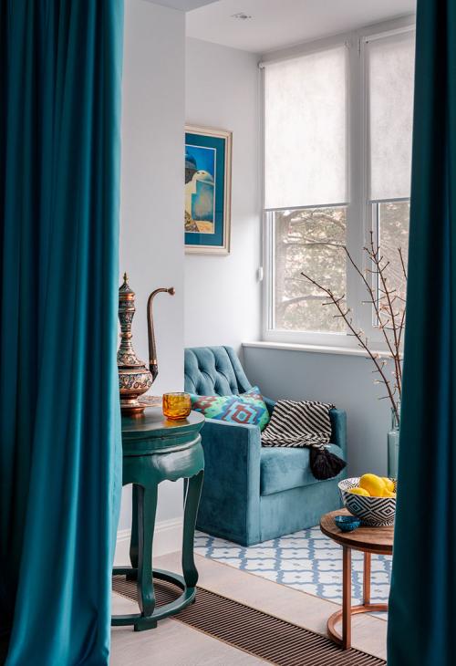 Бело-голубая квартира с восточными нотками в Москве (80 кв. м) 02