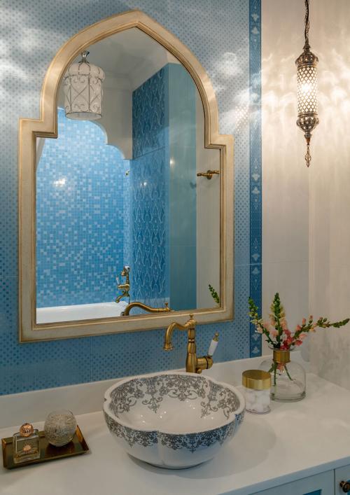 Бело-голубая квартира с восточными нотками в Москве (80 кв. м) 14