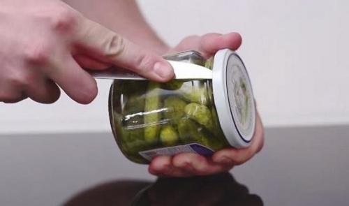 Как хранить крышки от банок. 10 способов легко открыть крышку банки