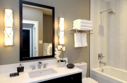 Раковина в маленькой ванной. Советы по выбору подходящей раковины для компактной ванной комнаты