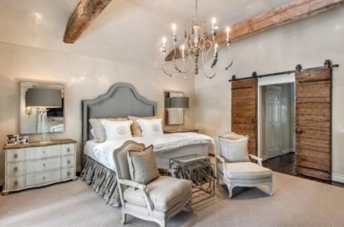 Интерьер комнаты в деревянном доме. Создаем стильный интерьер деревянного дома 28