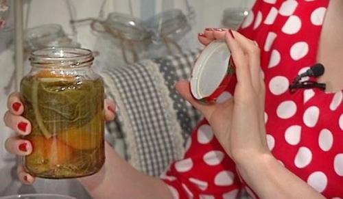 Как хранить крышки от банок. 10 способов легко открыть крышку банки