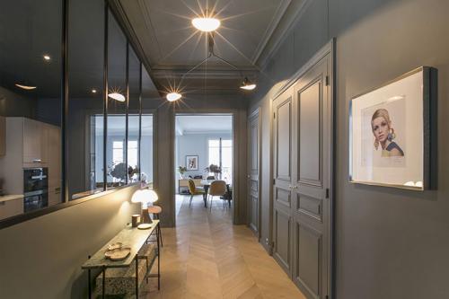 Квартира в Париже: современный интерьер, интересные детали и французский стиль (155 кв. м) 06
