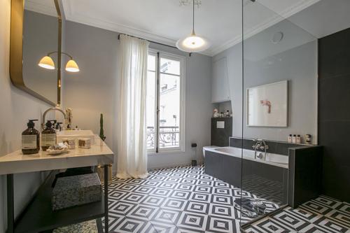 Квартира в Париже: современный интерьер, интересные детали и французский стиль (155 кв. м) 16