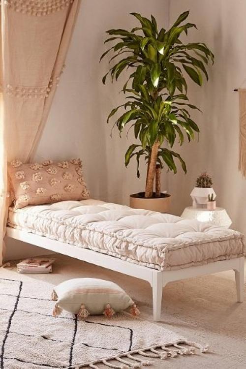 Как визуально расширить длинную узкую комнату. Добрый день дорогие друзья!