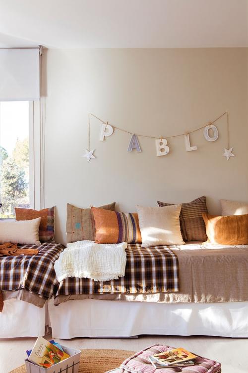 Белый, зеленый, соломенный: интерьер дома в Испании, который дарит умиротворение и радость 14