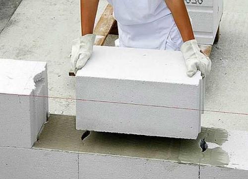 Дома из газобетона. Укладка газобетонного блока