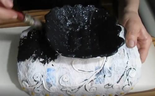 Хлебница из пластиковых бутылок своими руками. Как сделать старинную бронзовую хлебницу из пластиковой бутылки и старых газет