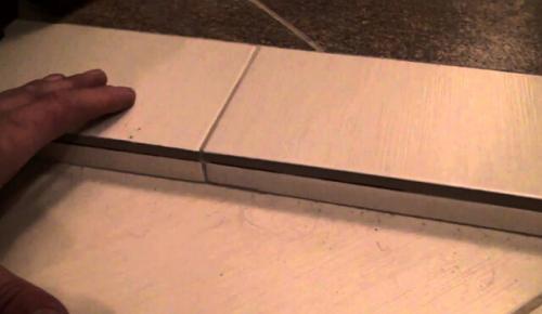 Дверь с порогом или без в ванную. С порогом 02 Дверь с порогом или без в ванную. С порогом 02