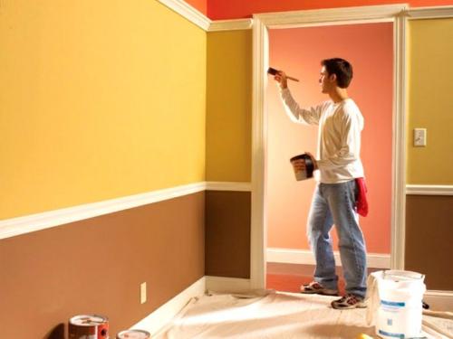 Что лучше клеить обои или красить стены. Что лучше: покрасить стены или наклеить обои под покраску