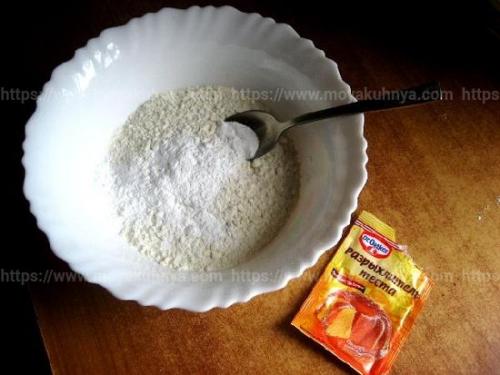 Чем заменить разрыхлитель в бисквите. Состоит покупной пекарский порошок, чаще всего из трёх компонентов: