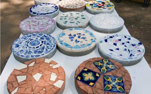 Что можно сделать из остатков плитки. Что можно сделать из битой керамической плитки для дизайна? 24