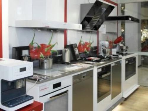 Кухня и гостиная студия маленькая. Маленькая кухня-гостиная: как создать эргономичное и стильное пространство? 03 Кухня и гостиная студия маленькая. Маленькая кухня-гостиная: как создать эргономичное и стильное пространство? 03