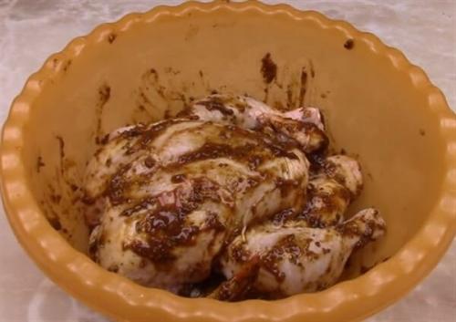 Курочка с хрустящей корочкой. Готовим курицу гриль на вертеле с медом 01