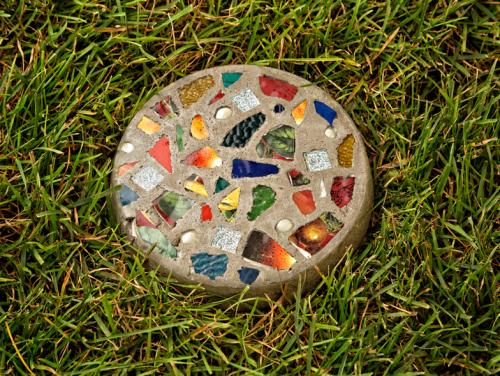 Что можно сделать из остатков плитки. Что можно сделать из битой керамической плитки для дизайна? 18