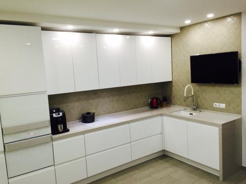 Кухня сочетание цветов фасадов. Выбираем цвет кухонного гарнитура