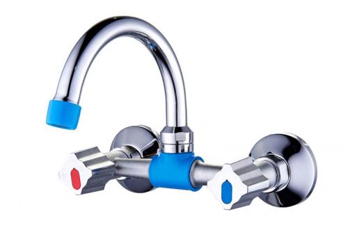 Высота излива смесителя для кухни. Что должно быть в основе выбора смесителя для кухни