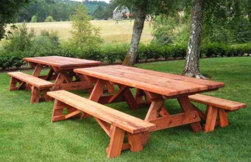 Садовый столик из плитки. Уличный стол для дачи из дерева