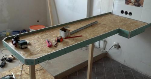 Как приклеить плитку к столешнице. Изготовление основания для кухонной столешницы из плитки