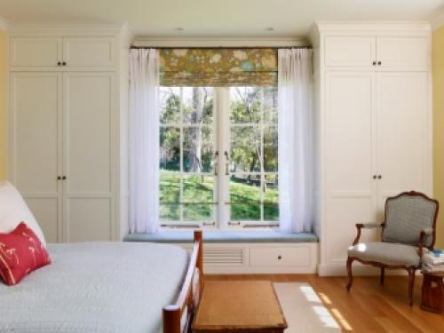 Шкафы вокруг окна в детской. Особенности 06 Шкафы вокруг окна в детской. Особенности 06